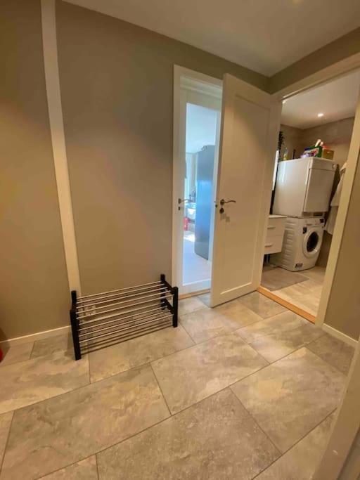 Modern Apartment With Free Parking Bergen Extérieur photo